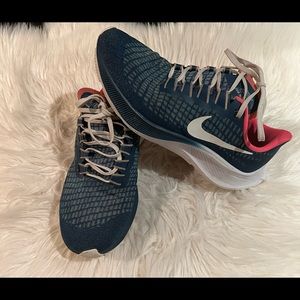 Nike  Zoom Pegasus 37 Womens Sz 7.5 Running Shoes
